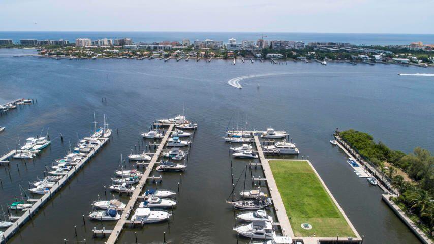MOORINGS AT LANTANA CONDO 2 - Residential