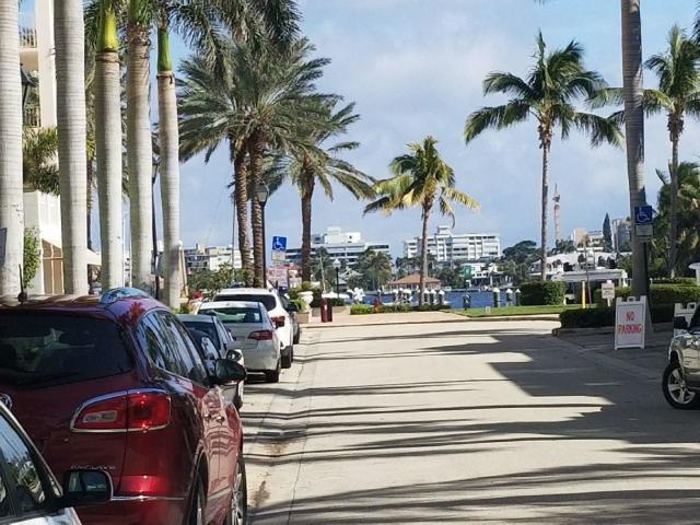 MOORINGS AT LANTANA CONDO 2 - Residential