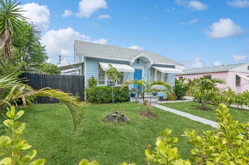 Photo of 721 N H Street #1, Lake Worth Beach, FL 33460 (MLS # R10979481)