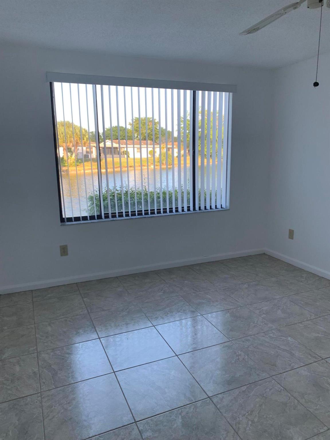 KINGS POINT BELFORT ''P'' - Residential