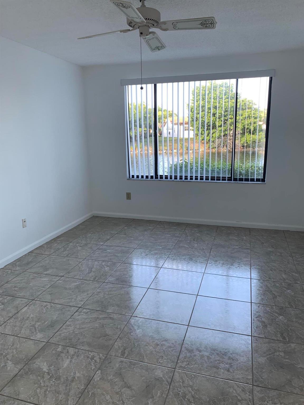 KINGS POINT BELFORT ''P'' - Residential