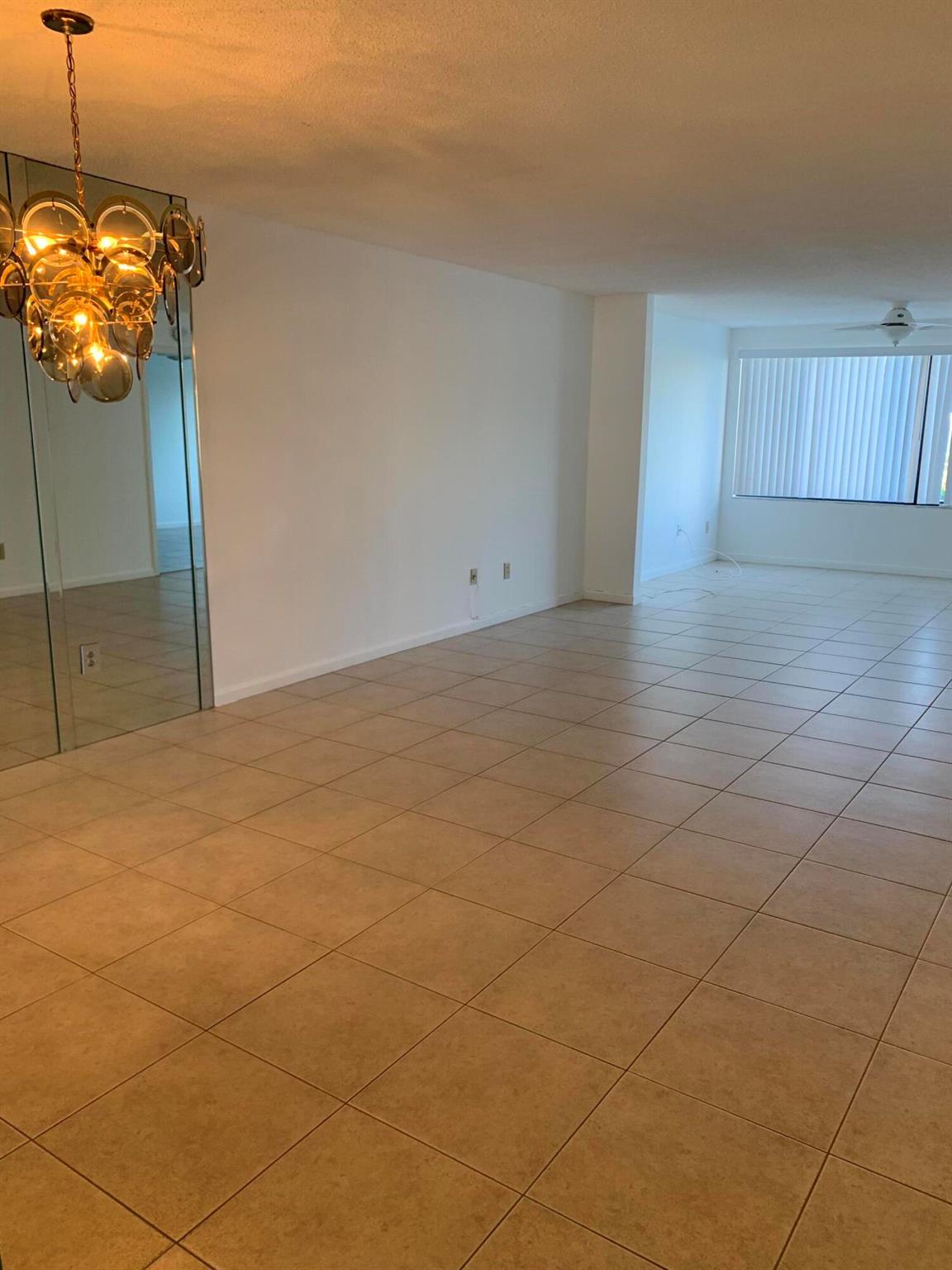 KINGS POINT BELFORT ''P'' - Residential