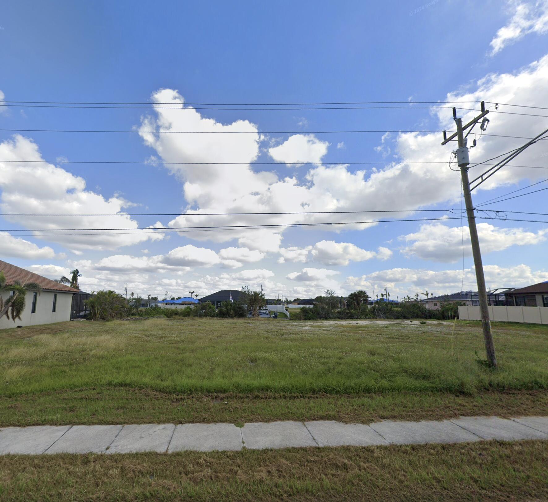 2513 Surfside Boulevard