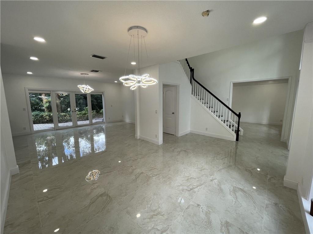 Woodside Estates 127-10 B - Residential