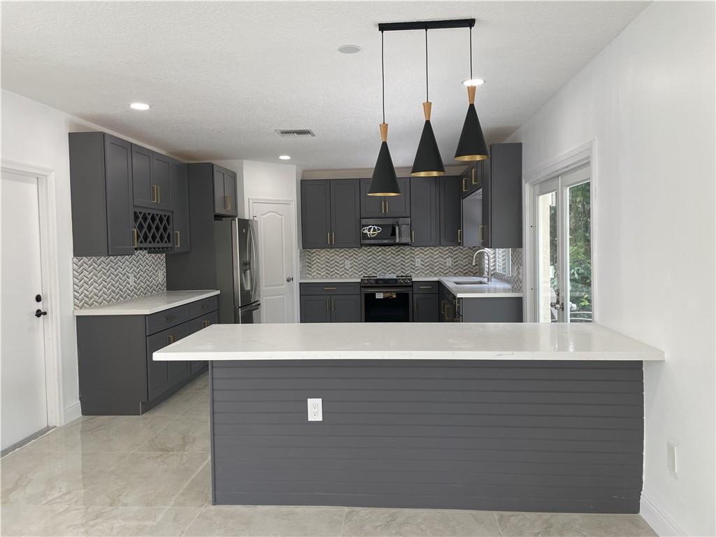 Woodside Estates 127-10 B - Residential