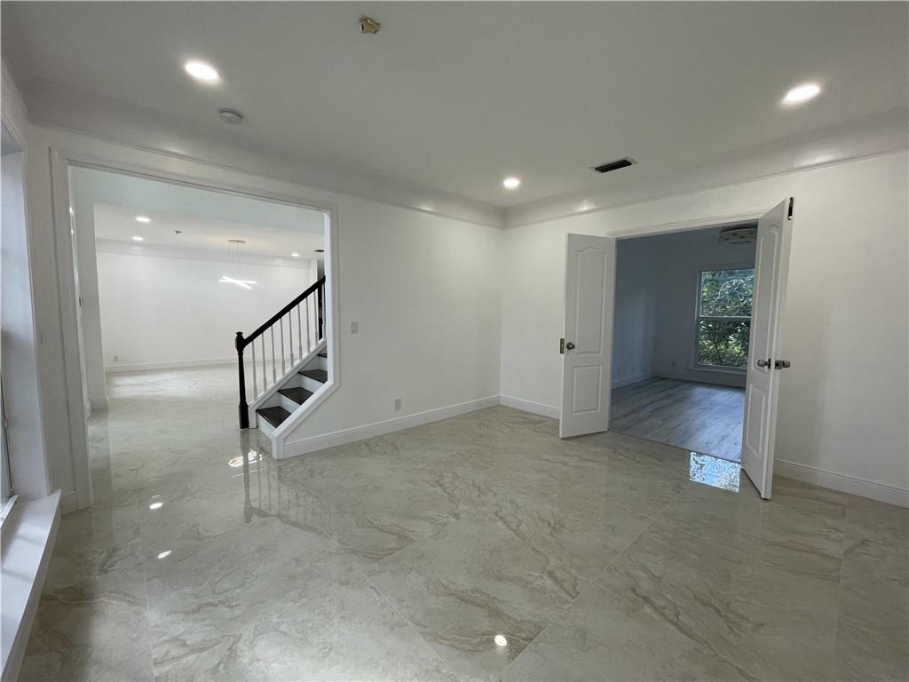 Woodside Estates 127-10 B - Residential