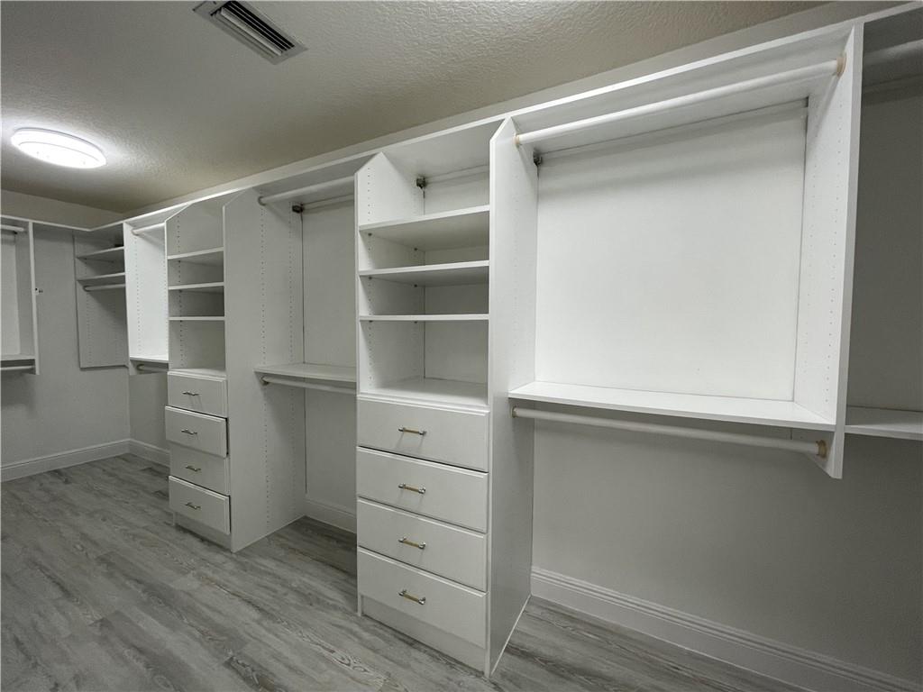 Woodside Estates 127-10 B - Residential