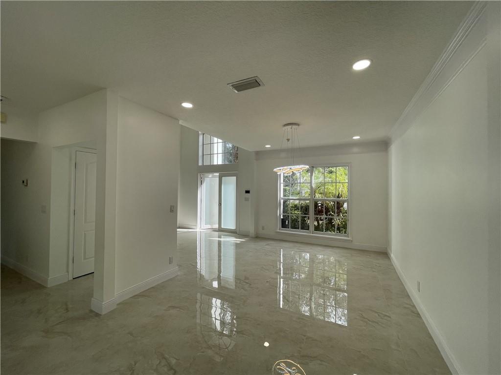 Woodside Estates 127-10 B - Residential
