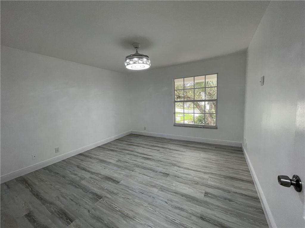 Woodside Estates 127-10 B - Residential