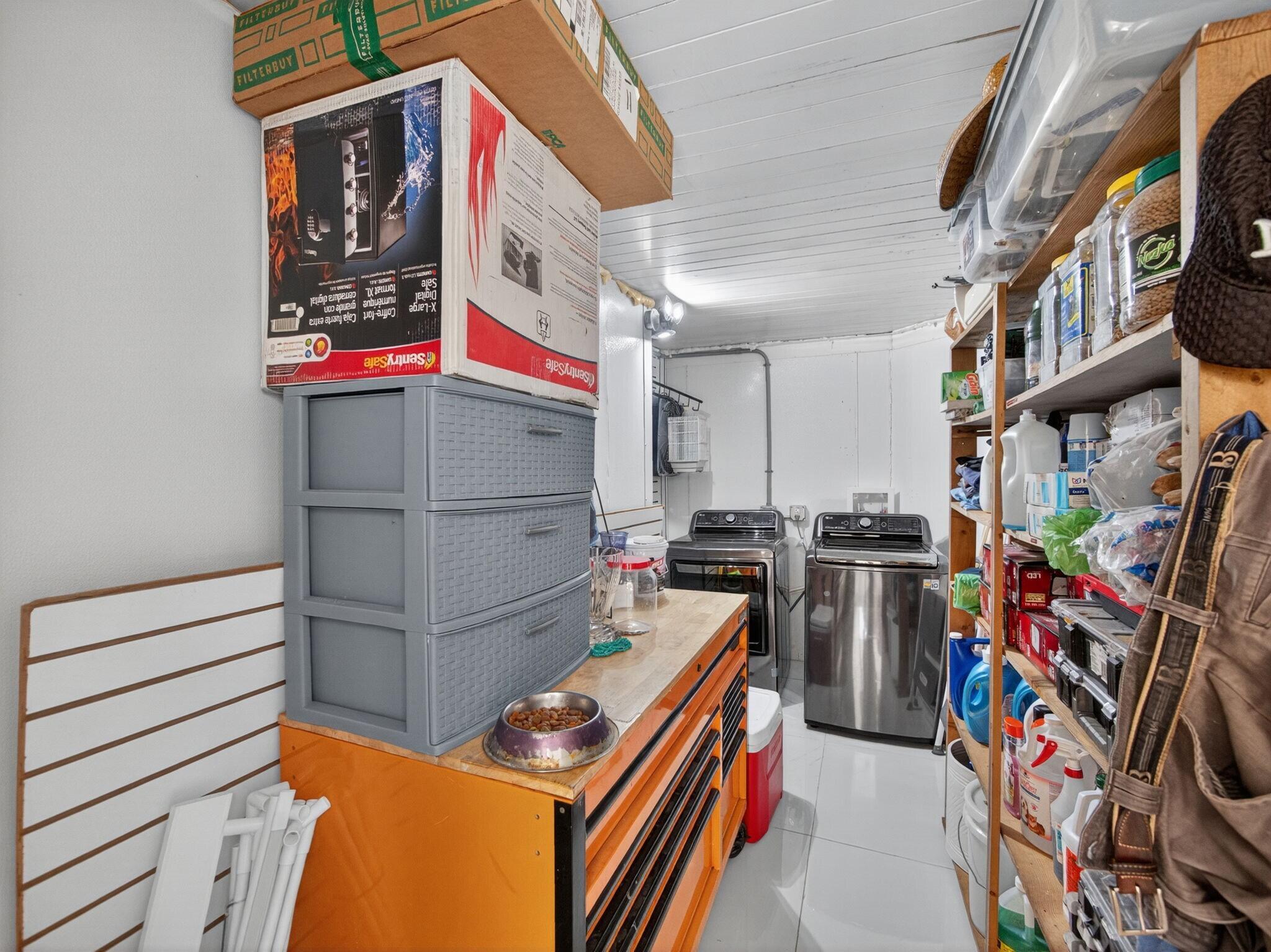 Lake Clarke Isle - Residential