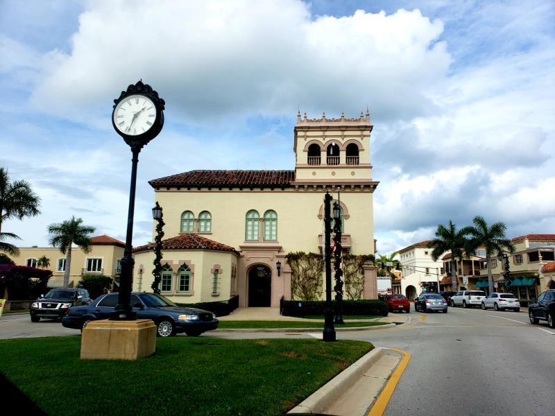 MAYFAIR HOUSE CONDO - Residential