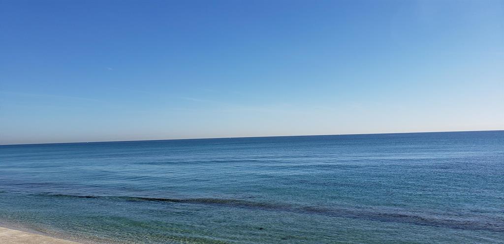 MAYFAIR HOUSE CONDO - Residential