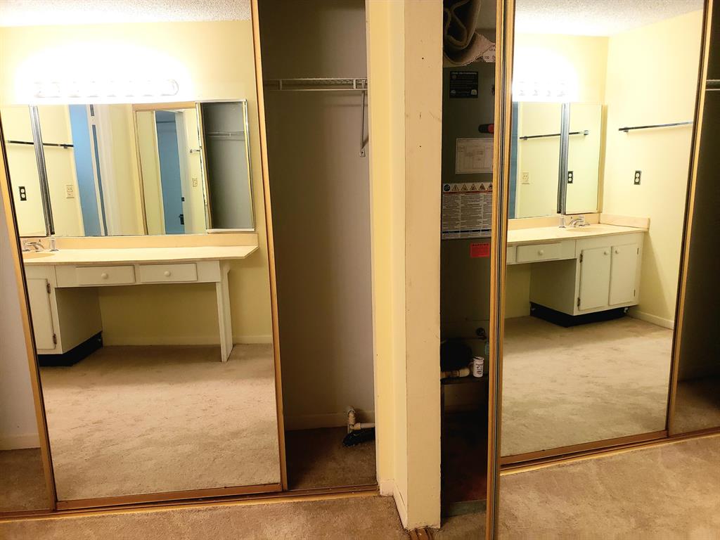 MAYFAIR HOUSE CONDO - Residential