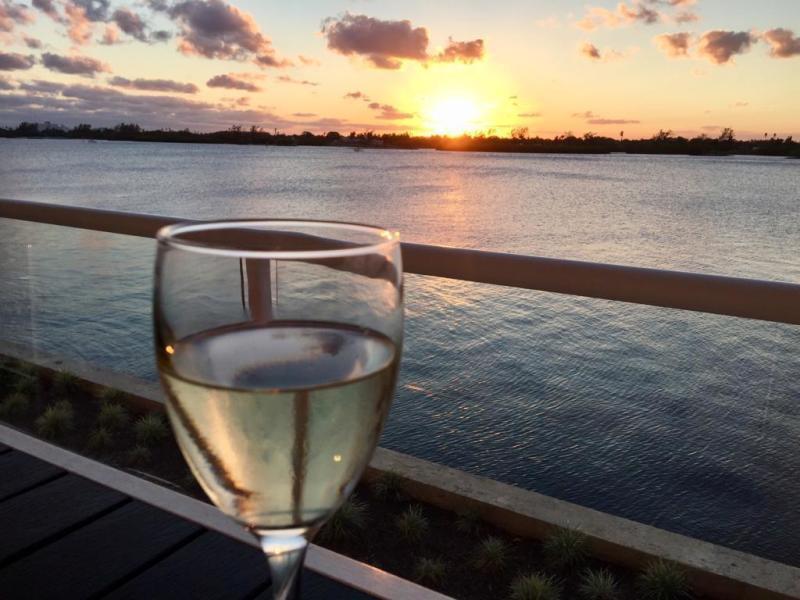 MAYFAIR HOUSE CONDO - Residential