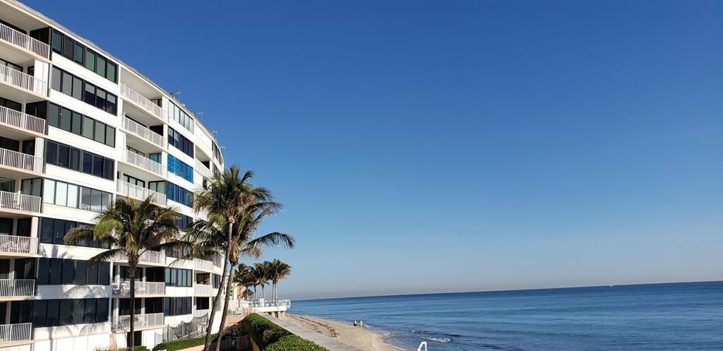 MAYFAIR HOUSE CONDO - Residential