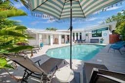 226 Corsair Ave