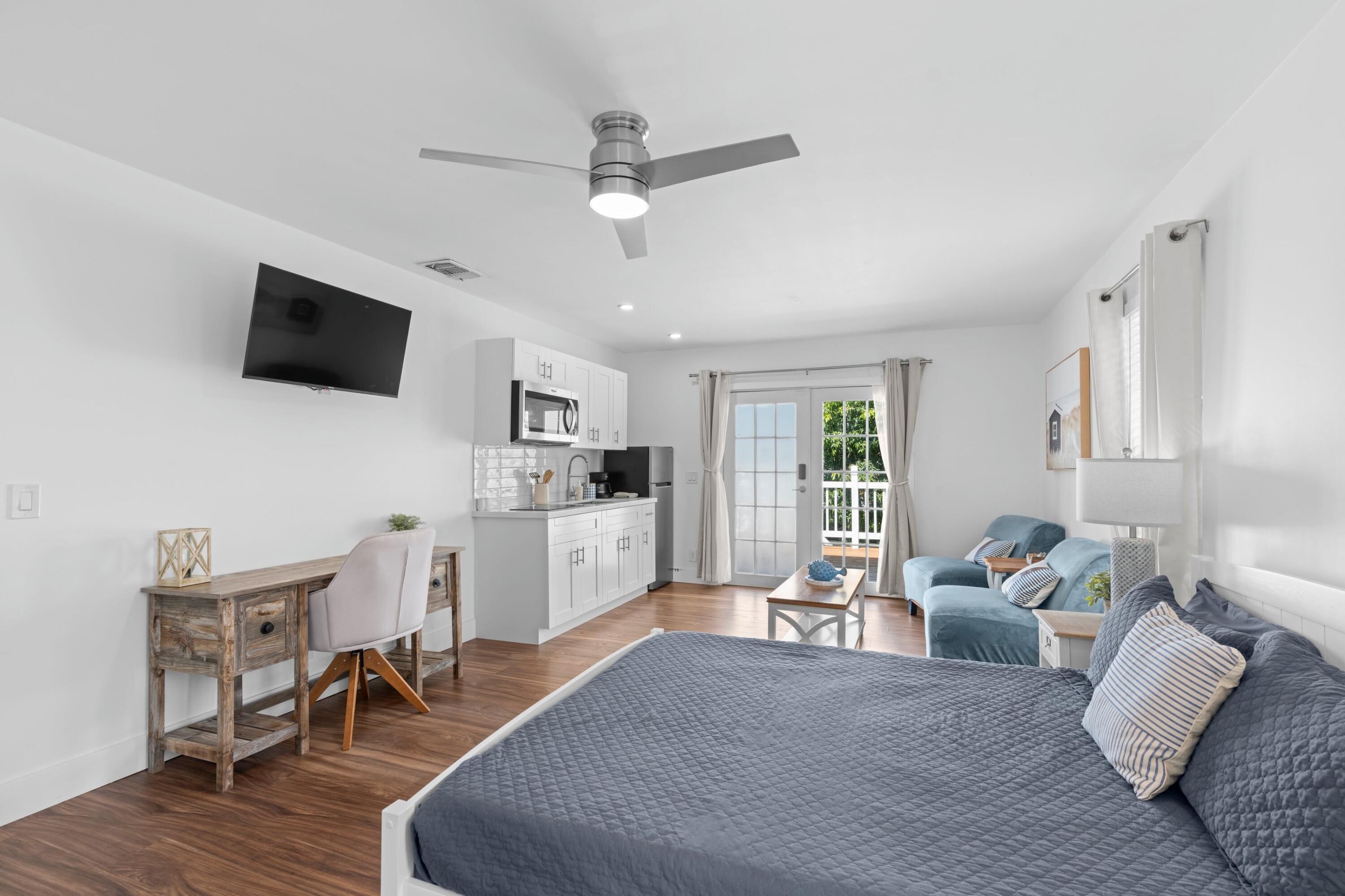 DELRAY GARDEN ESTATES 3 - Residential Income