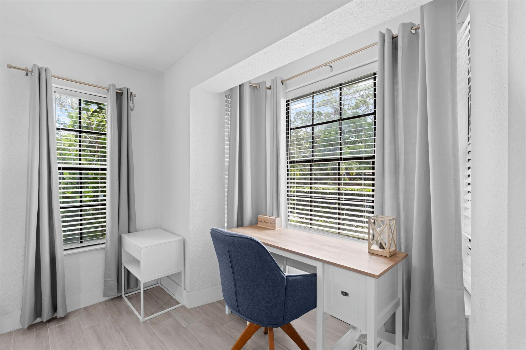 DELRAY GARDEN ESTATES 3 - Residential Income