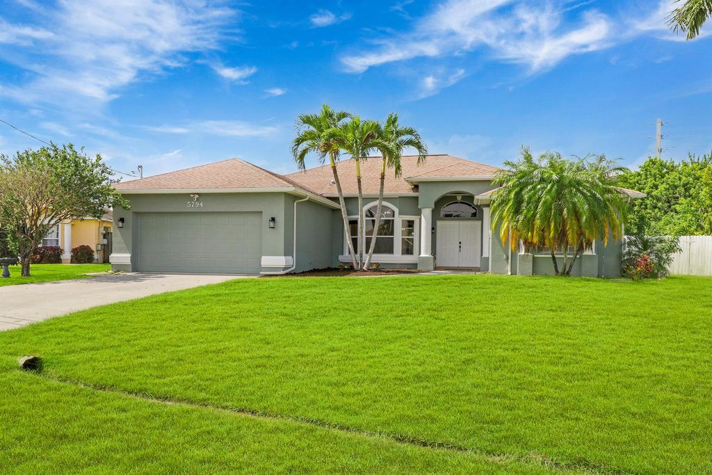 Photo of 5794 NW Zinnia Street, Port Saint Lucie, FL 34986 (MLS # R10941169)