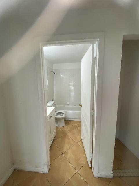 CRESTHAVEN NO 5 40-4 B - Residential