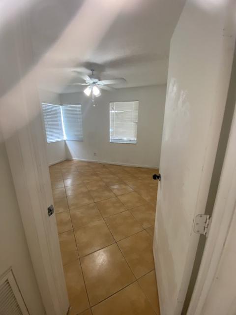 CRESTHAVEN NO 5 40-4 B - Residential