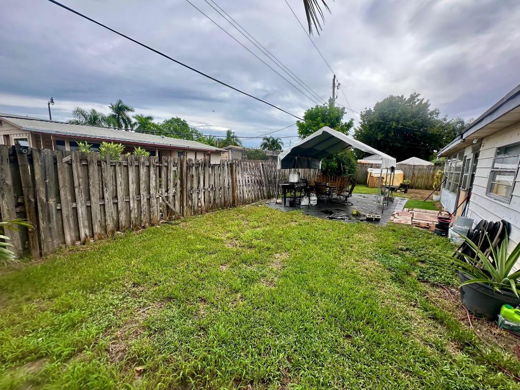 CRESTHAVEN NO 5 40-4 B - Residential