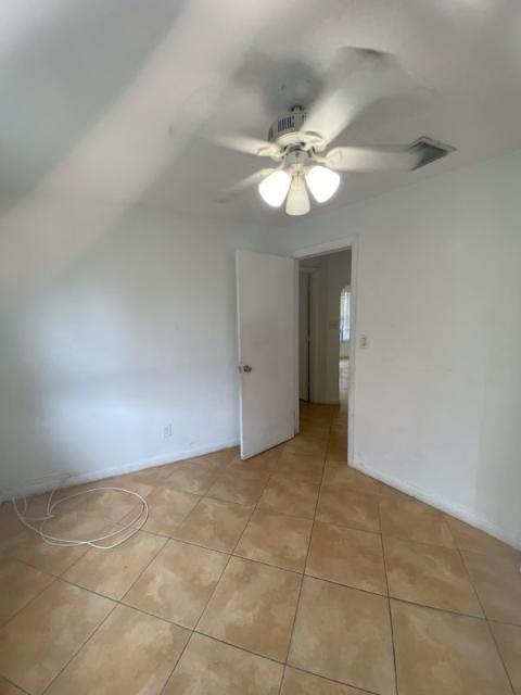 CRESTHAVEN NO 5 40-4 B - Residential