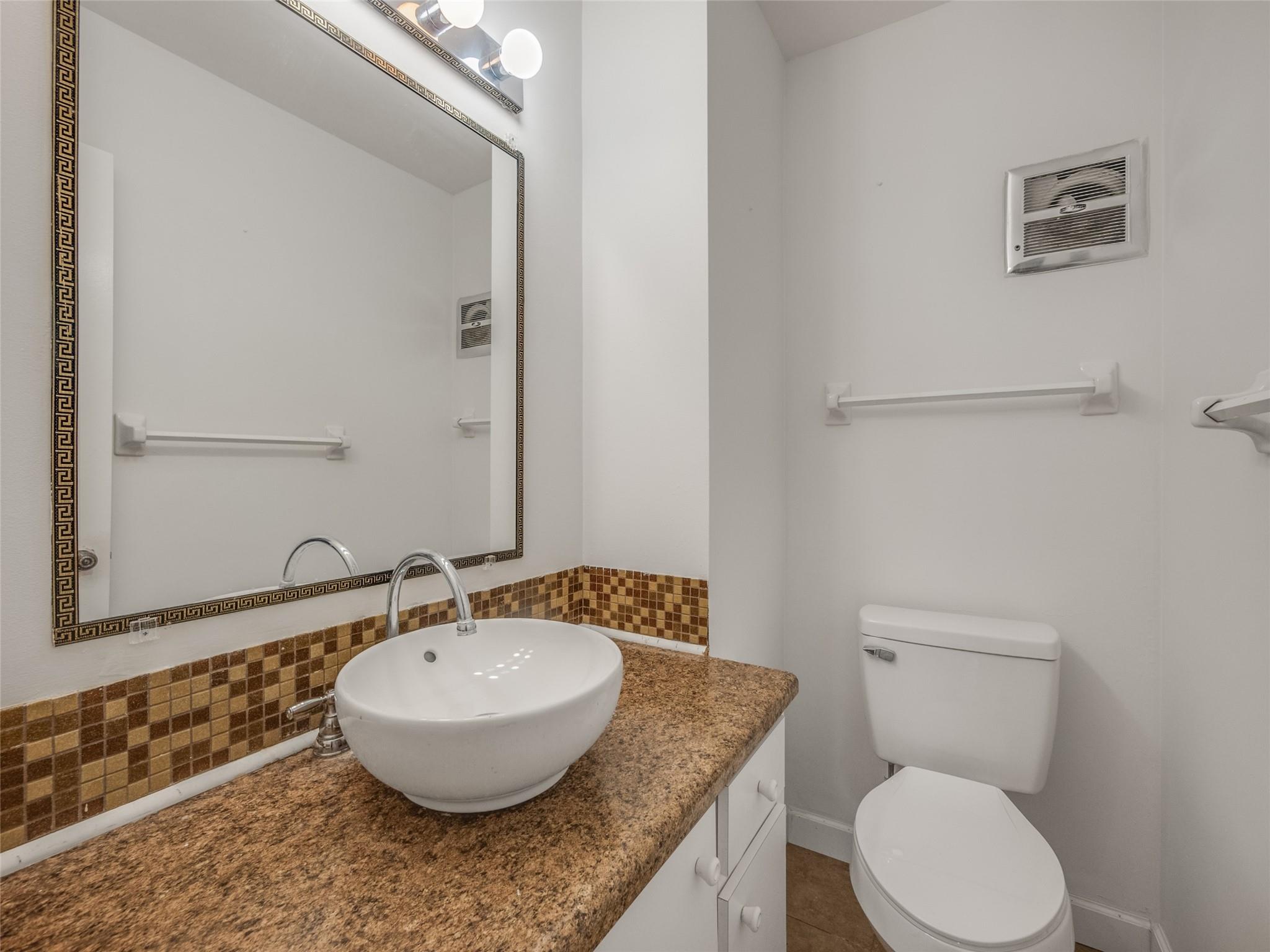 Four Sea Suns Condo - Residential