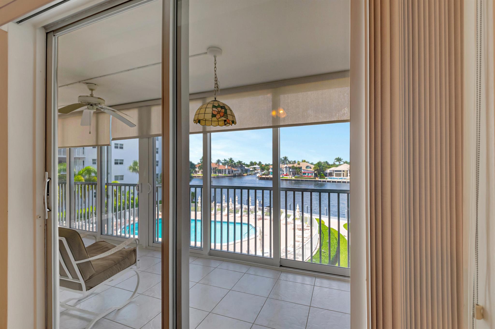 PENTHOUSE HIGHLANDS CONDO - Residential