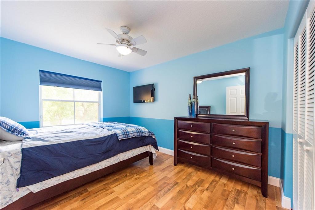 Countrys Point 119-29 B - Residential