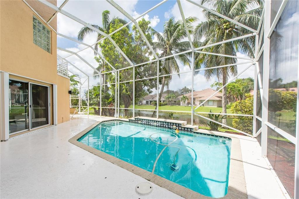 Countrys Point 119-29 B - Residential