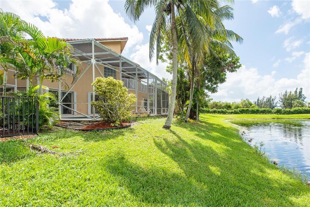 Countrys Point 119-29 B - Residential