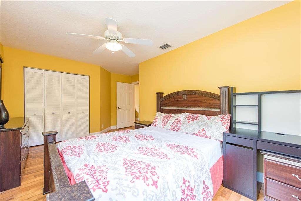 Countrys Point 119-29 B - Residential