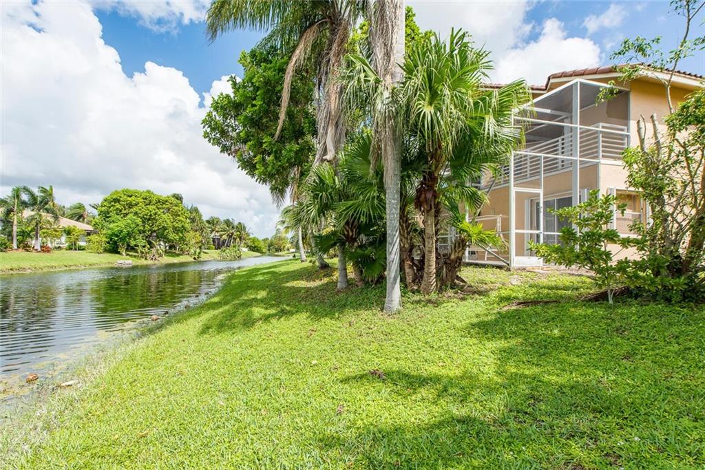 Countrys Point 119-29 B - Residential