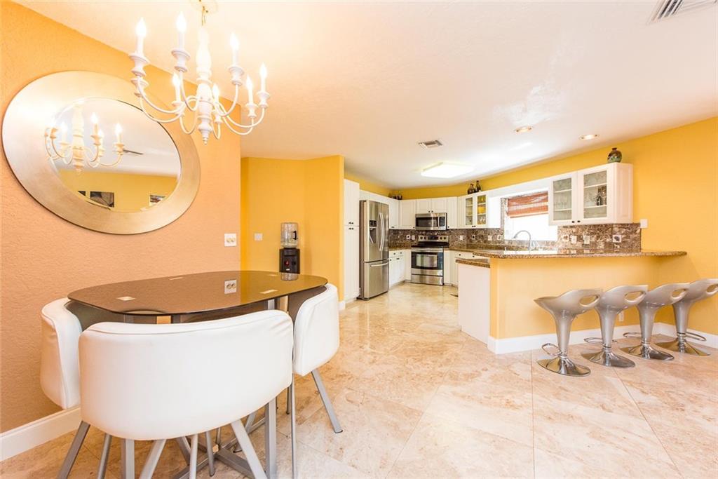 Countrys Point 119-29 B - Residential