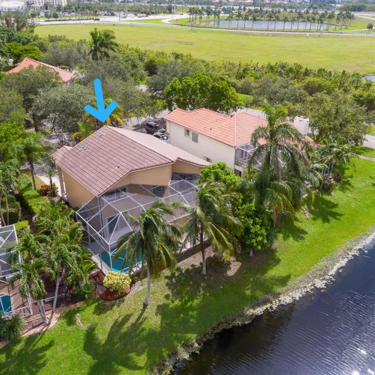 Countrys Point 119-29 B - Residential