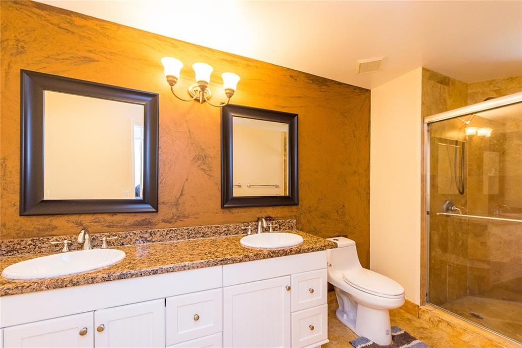 Countrys Point 119-29 B - Residential