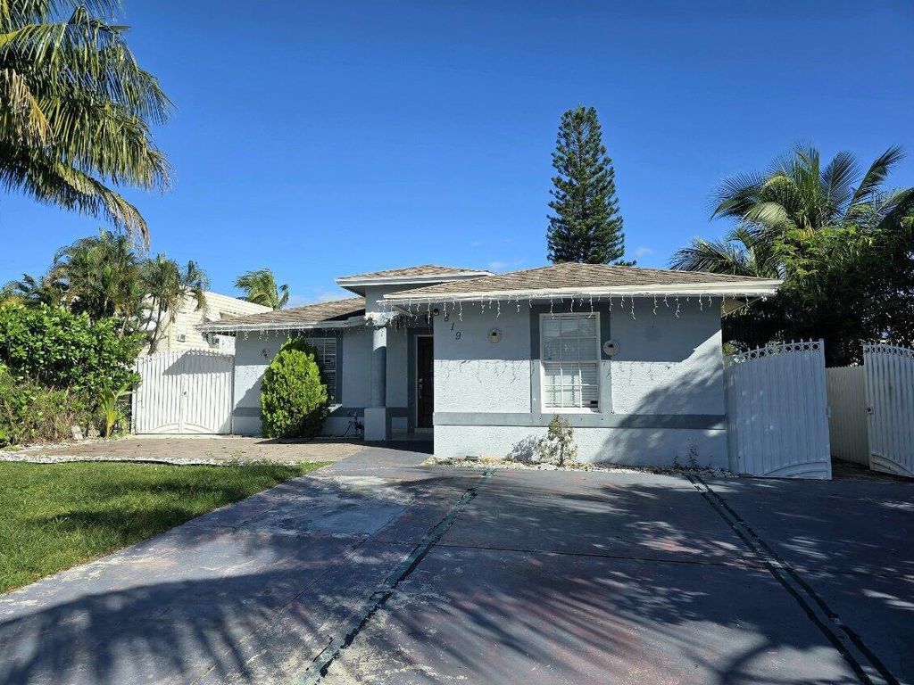 Photo of 819 Hansen Street, West Palm Beach, FL 33405 (MLS # R11133390)