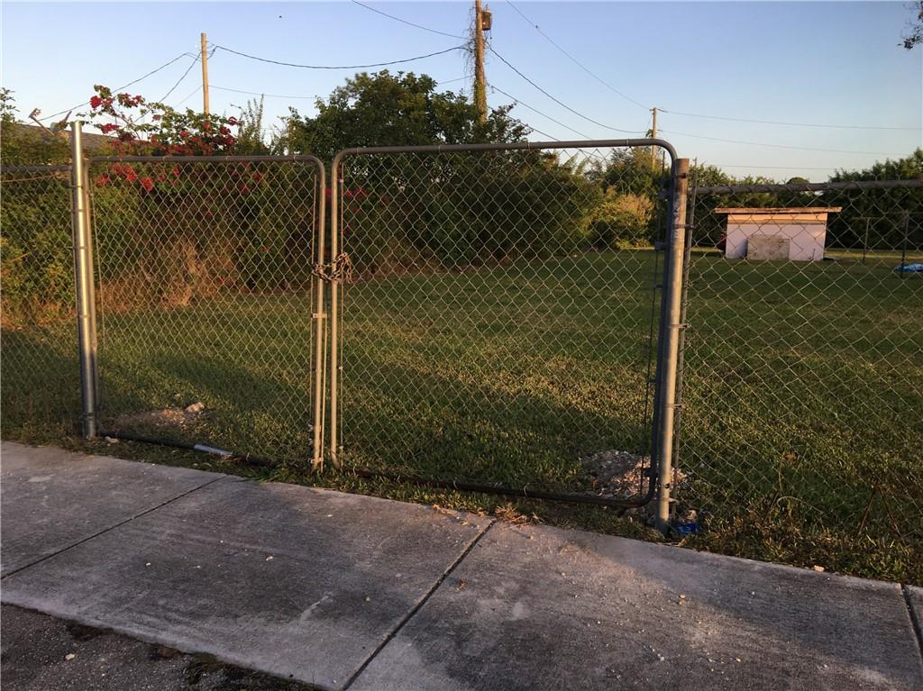 GREEN PARK SUB - Land