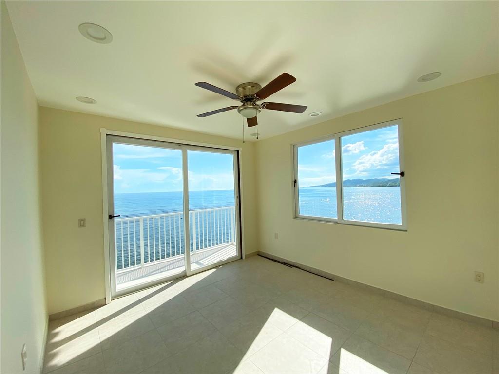 Pitts Lagoon - Residential