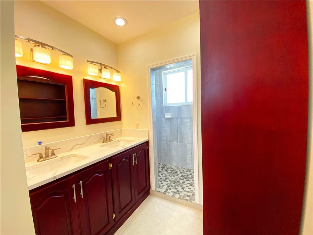 Pitts Lagoon - Residential