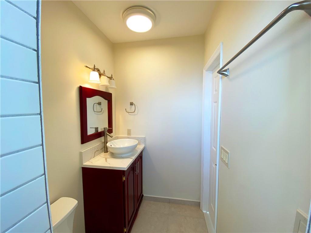 Pitts Lagoon - Residential