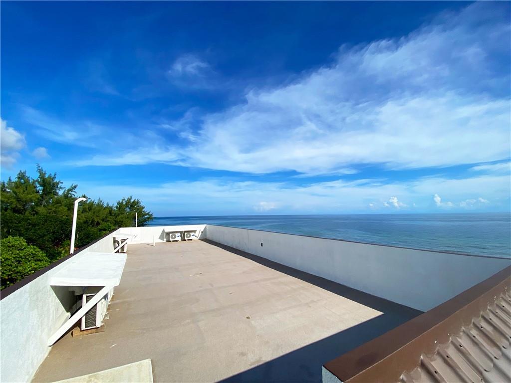 Pitts Lagoon - Residential