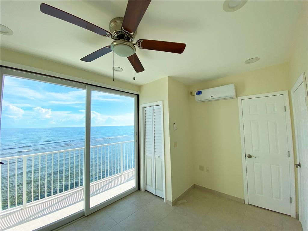 Pitts Lagoon - Residential