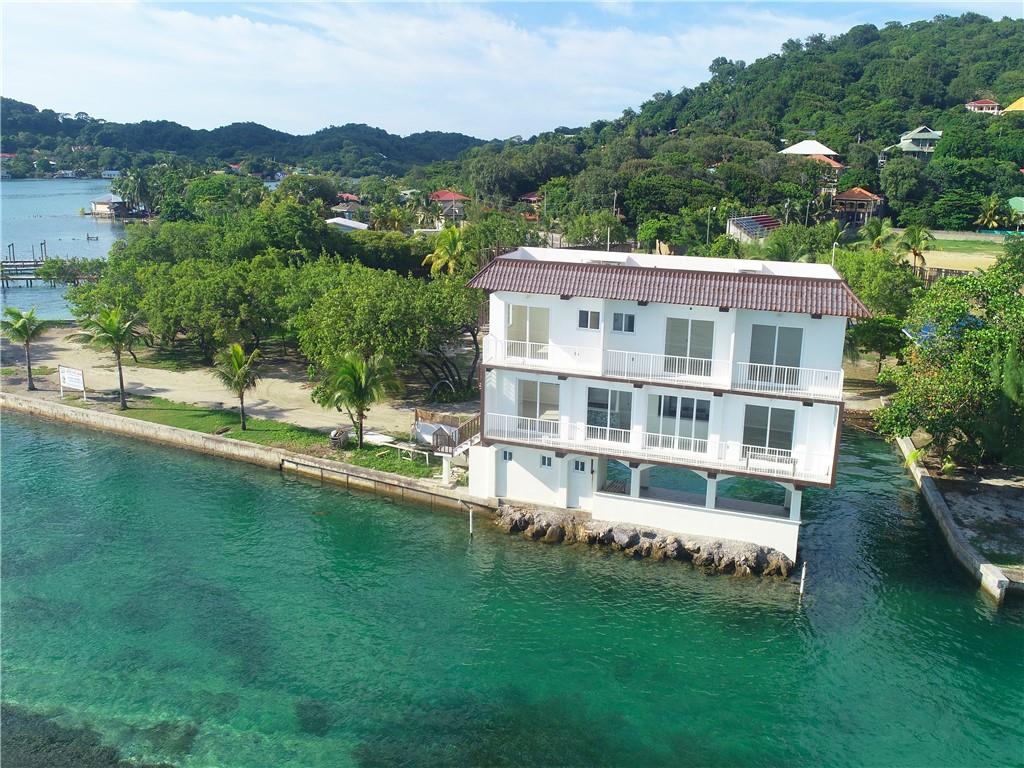 Pitts Lagoon - Residential