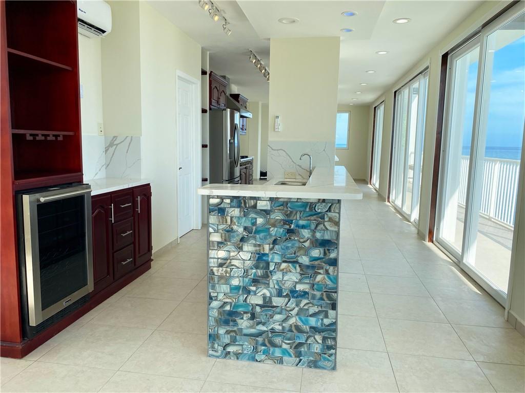 Pitts Lagoon - Residential