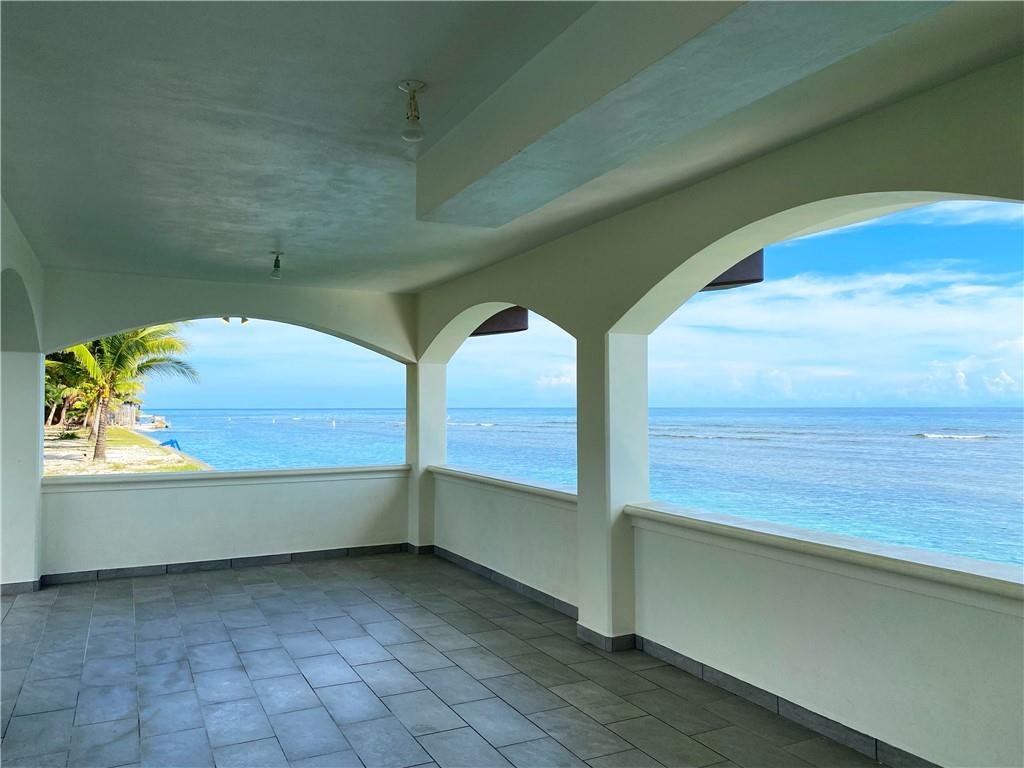 Pitts Lagoon - Residential