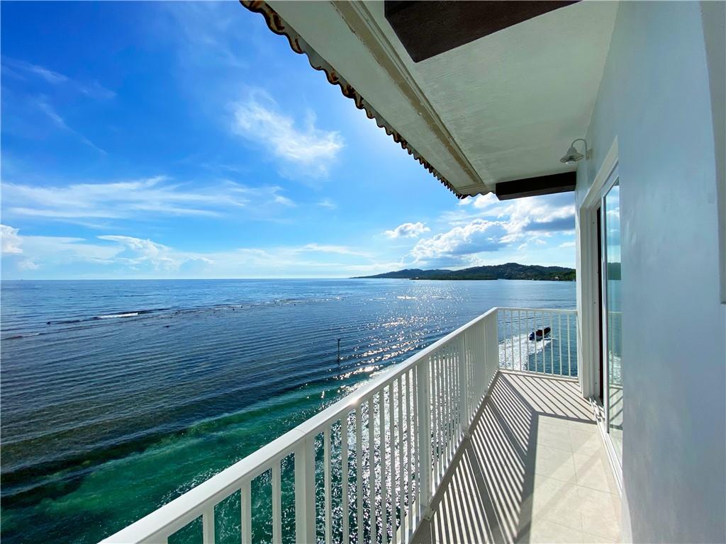 Pitts Lagoon - Residential