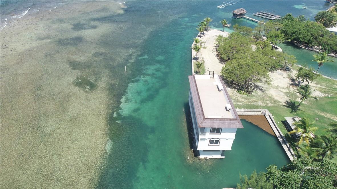 Pitts Lagoon - Residential