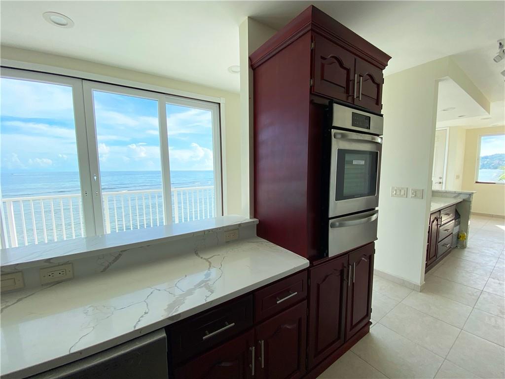 Pitts Lagoon - Residential